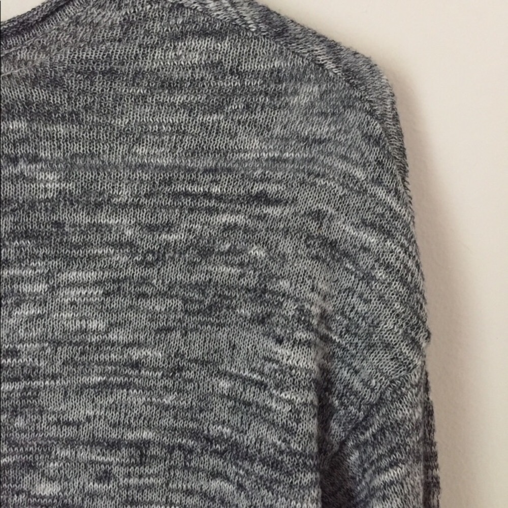 H&M Top - Picture 4 of 5
